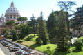 Fiaccolata ai Giardini Vaticani